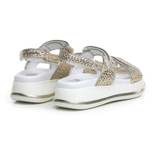 Carica l'immagine nel visualizzatore di Gallery, Sandali bassi Gio+ MINA21H Combi Platino intrecciato