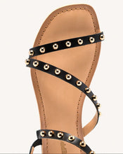 Carica l'immagine nel visualizzatore di Gallery, Gioseppo sandali Necedah con borchie