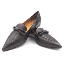 Carica l'immagine nel visualizzatore di Gallery, La Vitrina ballerine a punta