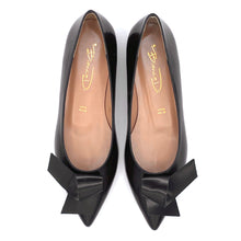 Carica l'immagine nel visualizzatore di Gallery, Bianca D. ballerine a punta con fiocco