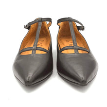 Carica l'immagine nel visualizzatore di Gallery, La Vitrina ballerine a punta con laccio alla caviglia