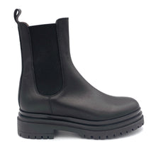 Carica l'immagine nel visualizzatore di Gallery, Bianca D. stivaletti beatles con elastici