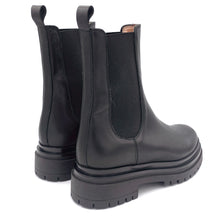 Carica l'immagine nel visualizzatore di Gallery, Bianca D. stivaletti beatles con elastici