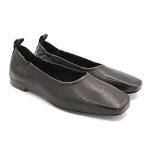 Carica l'immagine nel visualizzatore di Gallery, Rebecca White ballerine a punta quadrata