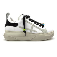 Carica l'immagine nel visualizzatore di Gallery, Sneakers Gio+ con accessori GIADA62H bianco nero