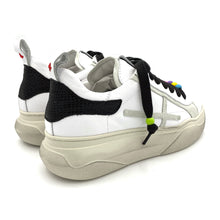 Carica l'immagine nel visualizzatore di Gallery, Sneakers Gio+ con accessori GIADA62H bianco nero
