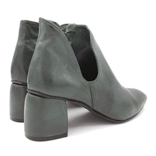Carica l'immagine nel visualizzatore di Gallery, Kudetà stivaletti con zip tacco 60