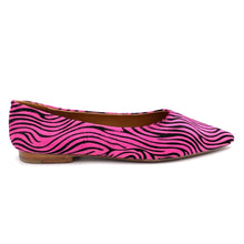 Carica l'immagine nel visualizzatore di Gallery, Rebecca White ballerine a punta cavallino zebrato