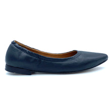 Carica l'immagine nel visualizzatore di Gallery, Rebecca White ballerine a punta nappa wash