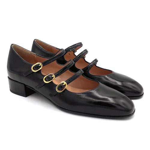 Bianca D. scarpe in vernice con laccetti