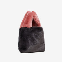Load image into Gallery viewer, GUM handbag in faux fur
