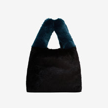 Load image into Gallery viewer, GUM handbag in faux fur
